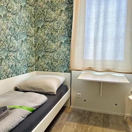 Neuwertiges Mit Schnellem Wlan, Glasfaser, R7 Фрайберг-ам-Неккар