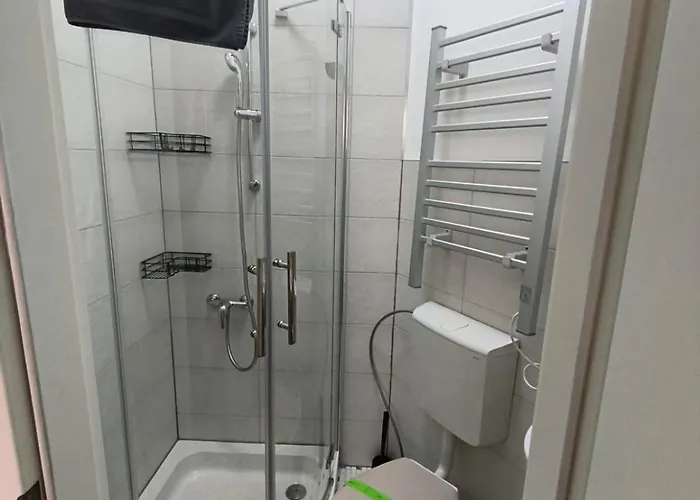 Neuwertiges Mit Schnellem Wlan, Glasfaser, R7 Appartamento *