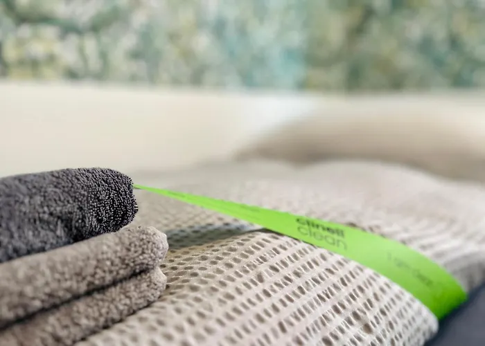 Neuwertiges Mit Schnellem Wlan, Glasfaser, R7 Appartamento *